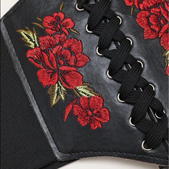 Floral Embroidery Lace-up Corset Belt - Picture 2 of 4